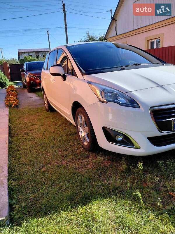 Peugeot 5008 2014