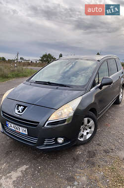 Микровэн Peugeot 5008 2010 в Ровно