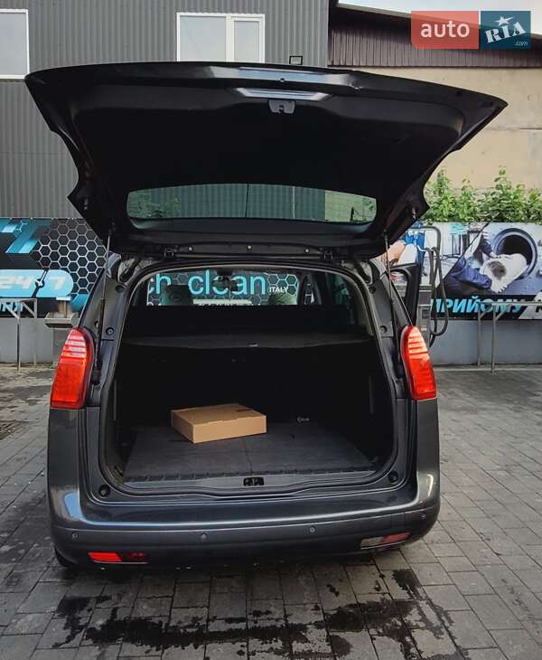 Мікровен Peugeot 5008 2013 в Івано-Франківську