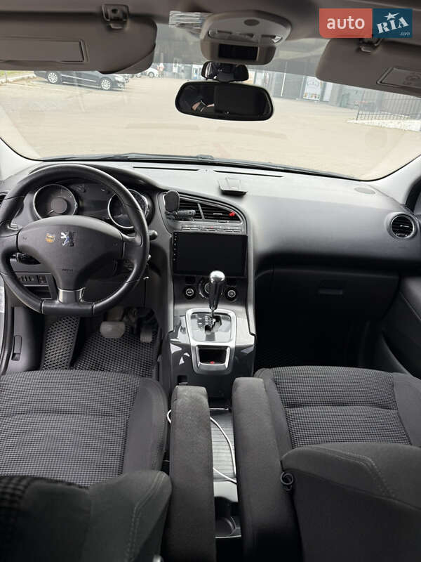 Мікровен Peugeot 5008 2010 в Рівному