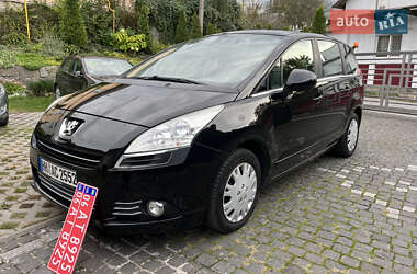 Микровэн Peugeot 5008 2010 в Звягеле