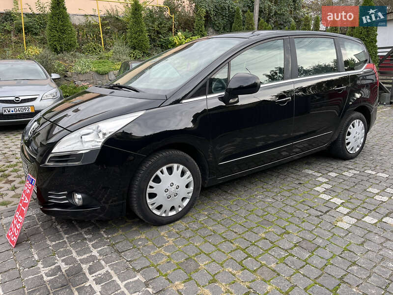 Мікровен Peugeot 5008 2010 в Звягелі