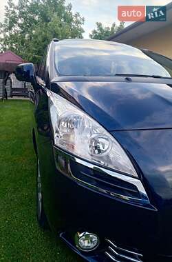 Микровэн Peugeot 5008 2011 в Тернополе