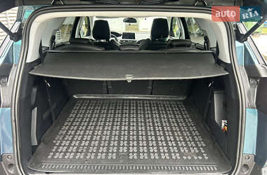 Внедорожник / Кроссовер Peugeot 5008 2017 в 