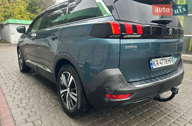 Внедорожник / Кроссовер Peugeot 5008 2017 в 