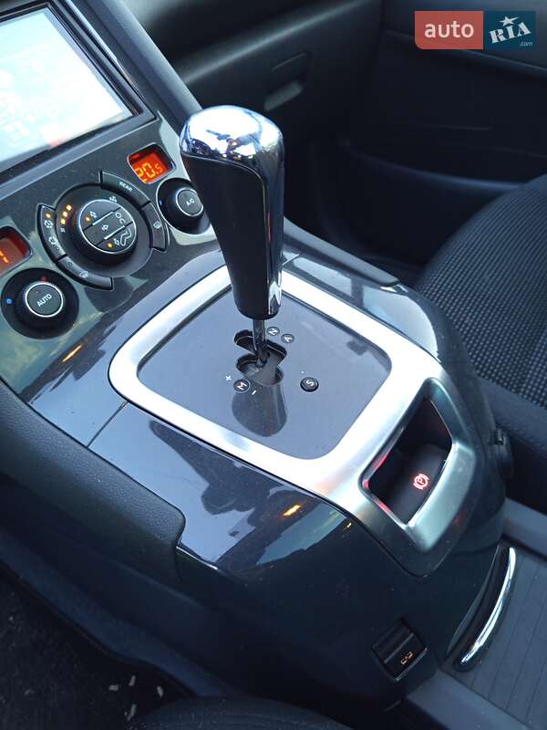 Мікровен Peugeot 5008 2013 в Ратному