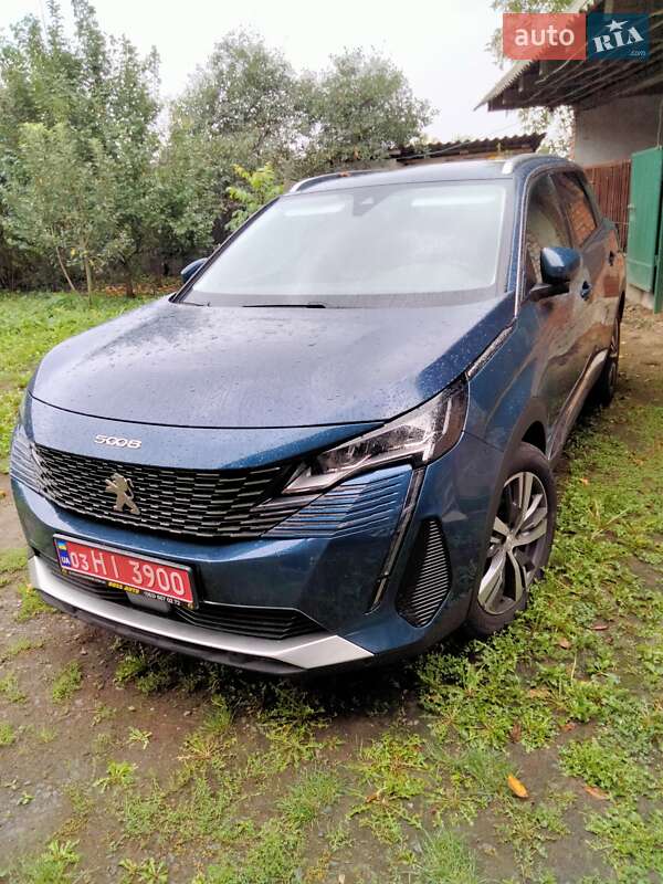 Внедорожник / Кроссовер Peugeot 5008 2021 в Ужгороде