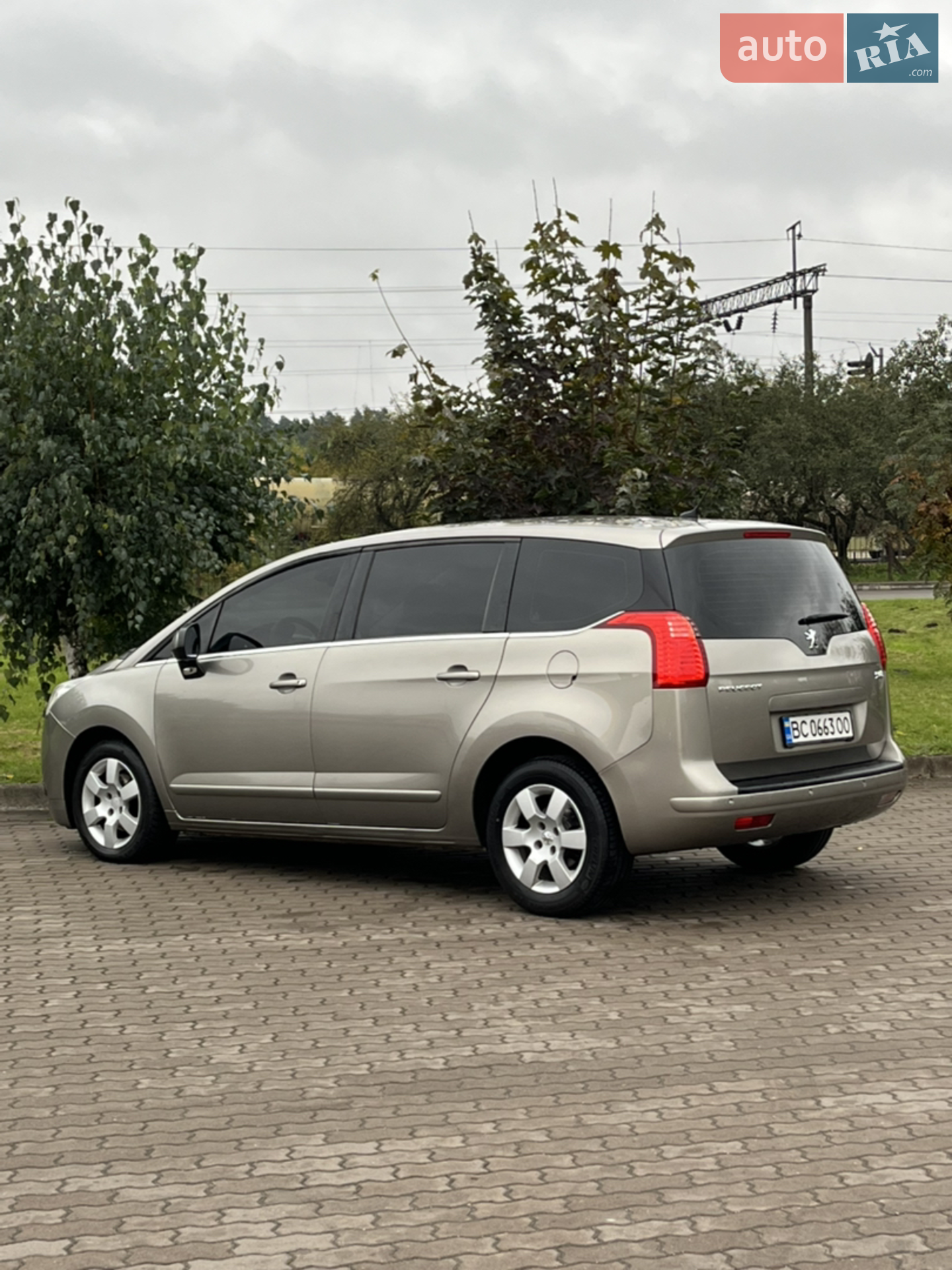 2010 Peugeot 5008 - мініатюра 14
