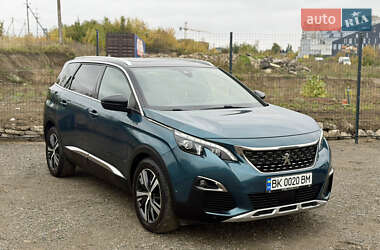 Внедорожник / Кроссовер Peugeot 5008 2017 в 