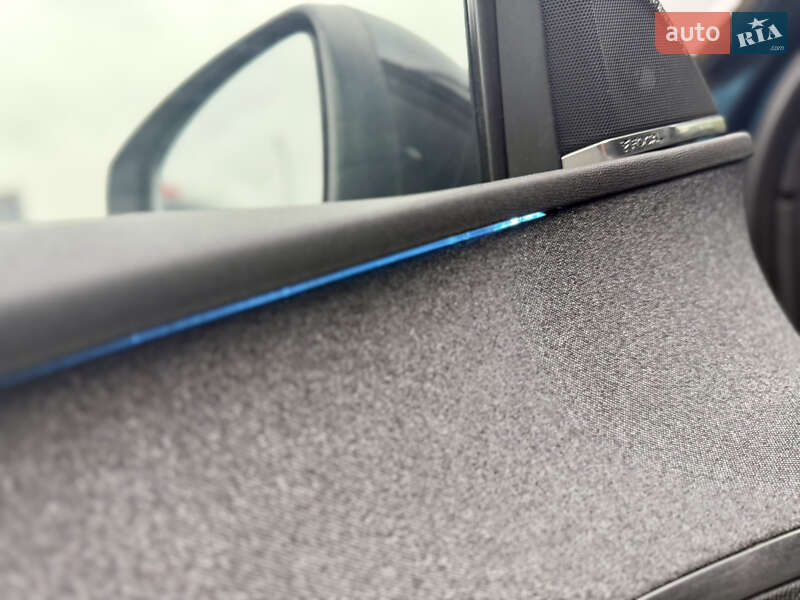 Внедорожник / Кроссовер Peugeot 5008 2017 в Ровно фото 13 Внедорожник / Кроссовер Peugeot 5008 2017 в Ровно