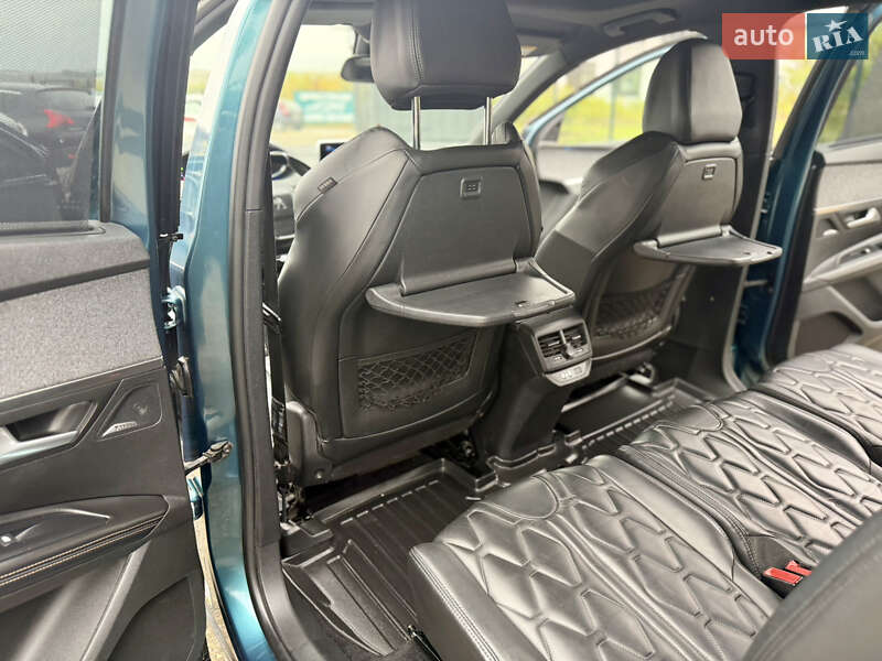 Внедорожник / Кроссовер Peugeot 5008 2017 в Ровно фото 17 Внедорожник / Кроссовер Peugeot 5008 2017 в Ровно