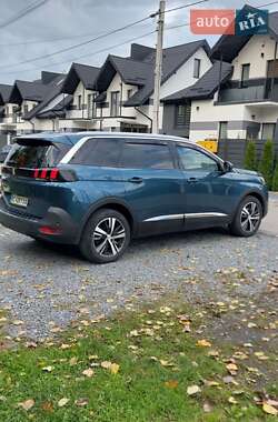 Позашляховик / Кросовер Peugeot 5008 2019 в 