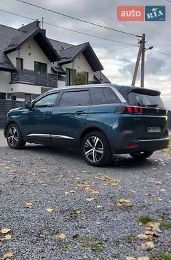 Позашляховик / Кросовер Peugeot 5008 2019 в 