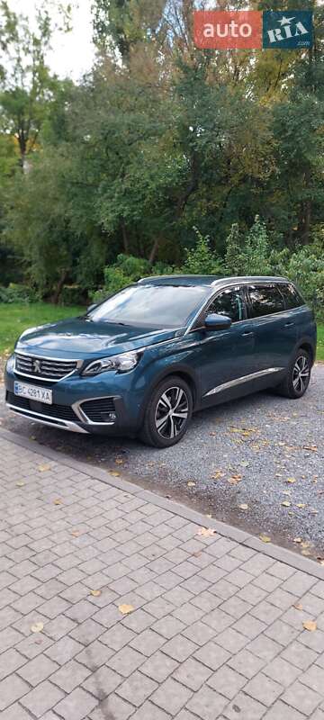 Позашляховик / Кросовер Peugeot 5008 2019 в Львові