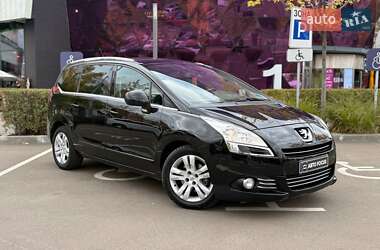 Микровэн Peugeot 5008 2012 в Киеве