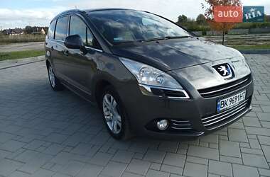 Микровэн Peugeot 5008 2010 в 