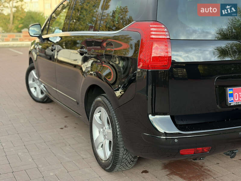 Микровэн Peugeot 5008 2014 в Ровно