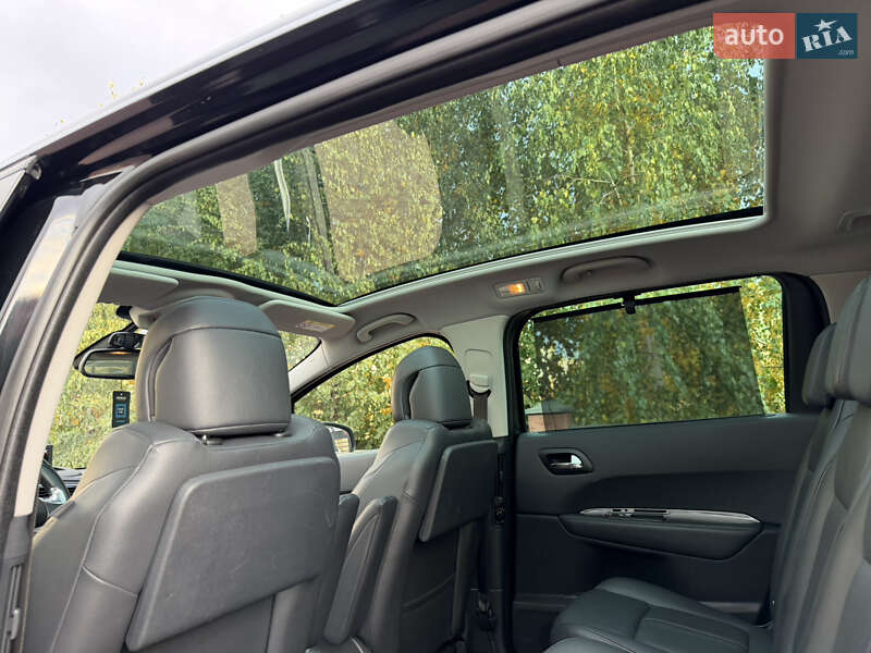 Микровэн Peugeot 5008 2014 в Ровно