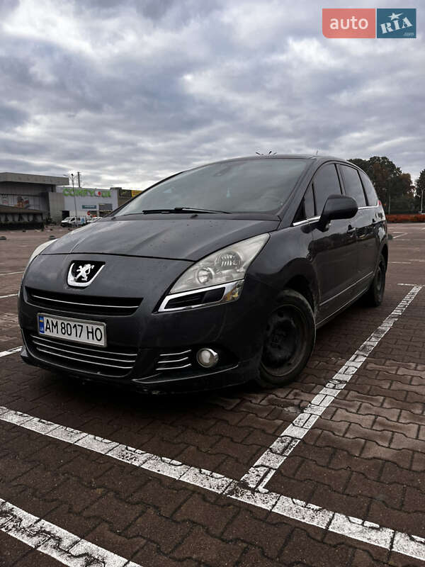 Микровэн Peugeot 5008 2009 в Житомире
