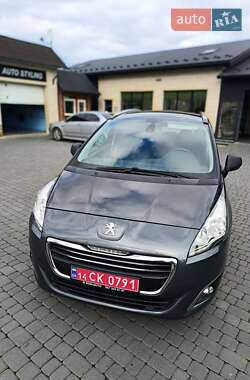Микровэн Peugeot 5008 2015 в 