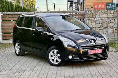 Микровэн Peugeot 5008 2012 в 