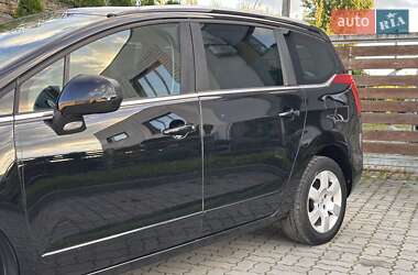 Микровэн Peugeot 5008 2012 в 