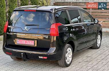 Микровэн Peugeot 5008 2012 в 