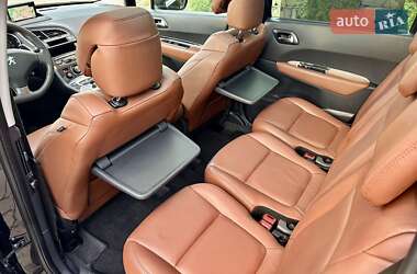Микровэн Peugeot 5008 2012 в 