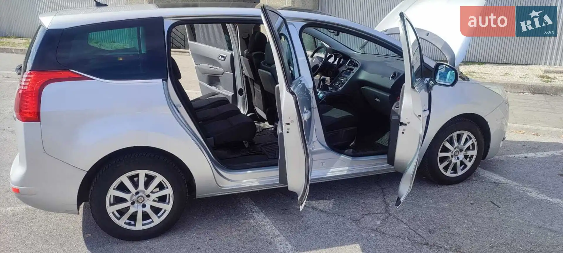 2010 Peugeot 5008 - мініатюра 12