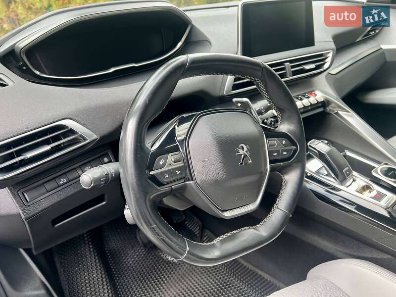 Позашляховик / Кросовер Peugeot 5008 2017 в Полтаві фото 42 Позашляховик / Кросовер Peugeot 5008 2017 в Полтаві