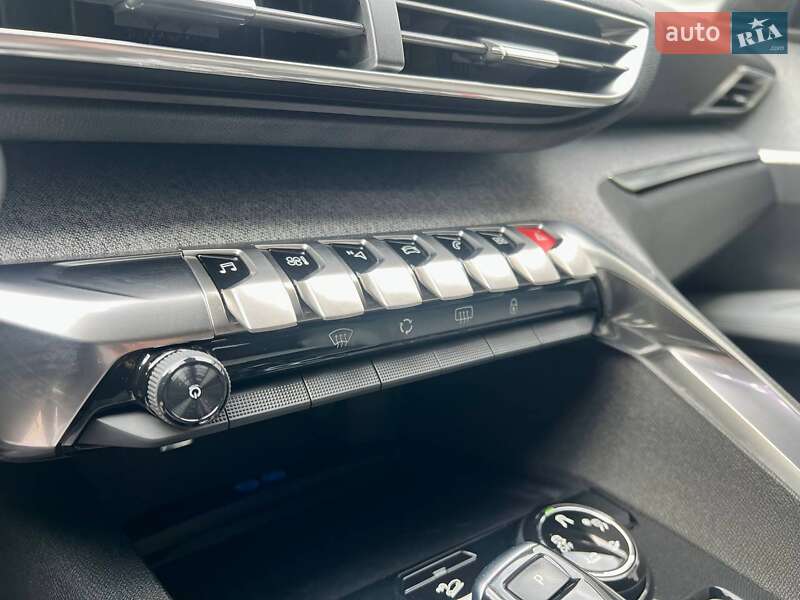 Позашляховик / Кросовер Peugeot 5008 2017 в Полтаві фото 47 Позашляховик / Кросовер Peugeot 5008 2017 в Полтаві