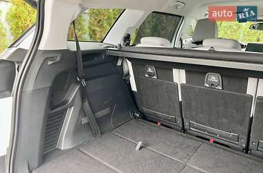 Внедорожник / Кроссовер Peugeot 5008 2017 в 