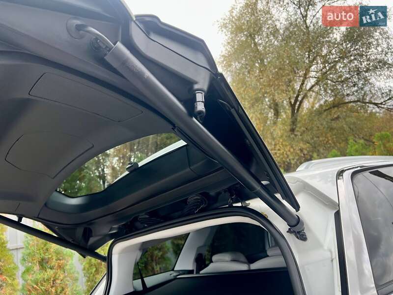 Позашляховик / Кросовер Peugeot 5008 2017 в Полтаві фото 97 Позашляховик / Кросовер Peugeot 5008 2017 в Полтаві