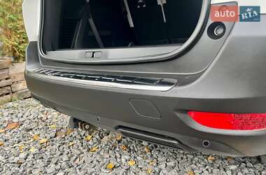 Внедорожник / Кроссовер Peugeot 5008 2017 в 