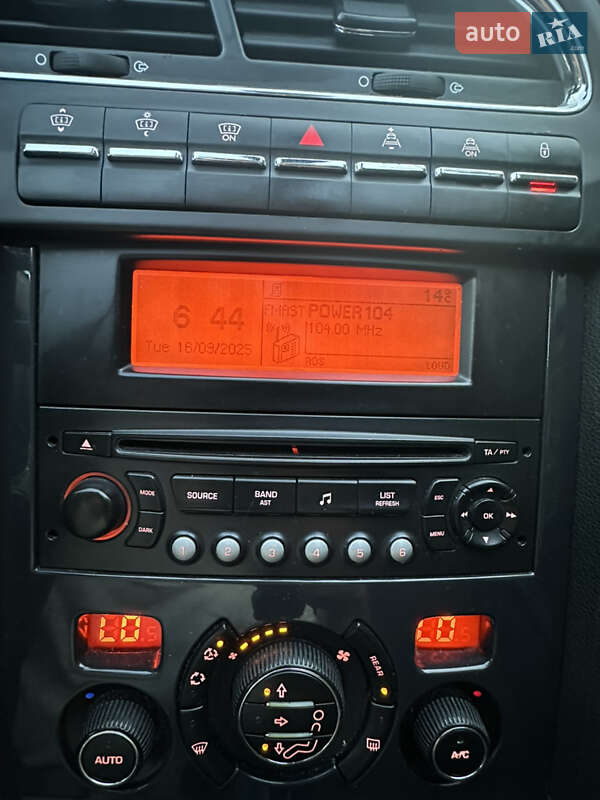 Мікровен Peugeot 5008 2010 в Києві