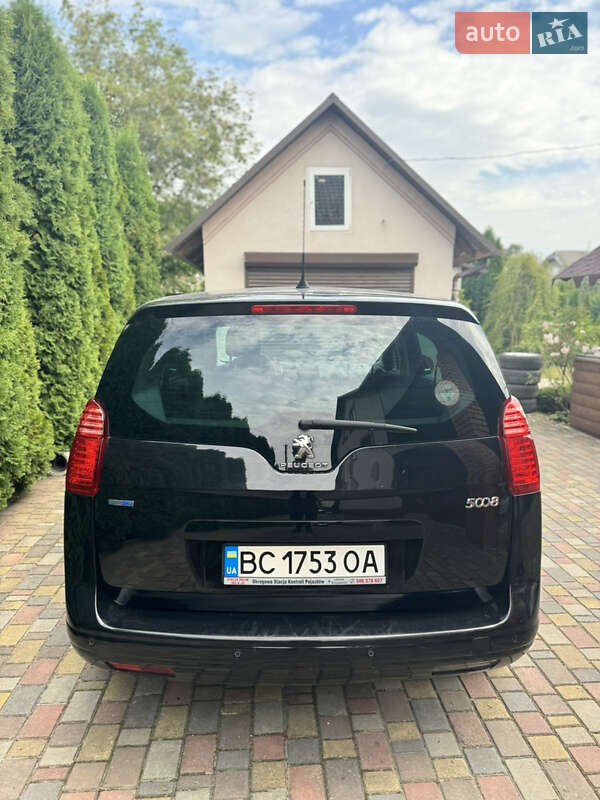 Микровэн Peugeot 5008 2015 в Ивано-Франковске