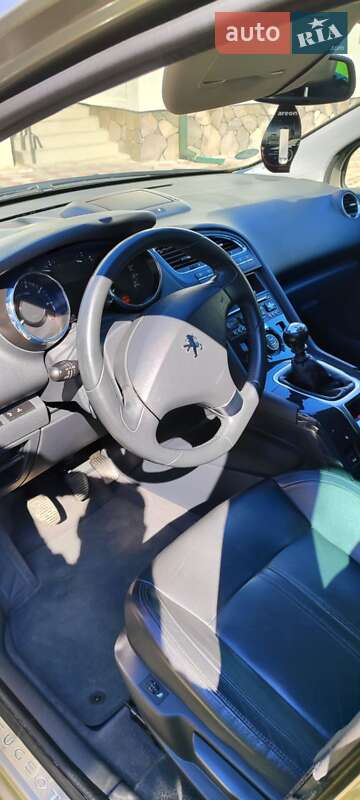 Мікровен Peugeot 5008 2011 в Чернівцях фото 43 Мікровен Peugeot 5008 2011 в Чернівцях