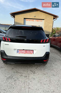 Внедорожник / Кроссовер Peugeot 5008 2022 в 