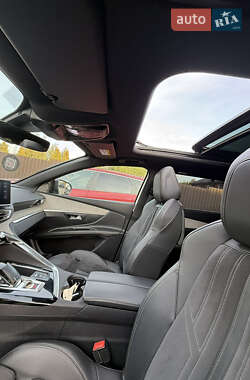 Внедорожник / Кроссовер Peugeot 5008 2022 в 