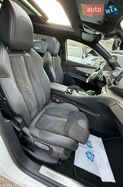 Внедорожник / Кроссовер Peugeot 5008 2022 в 