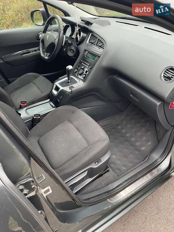 Микровэн Peugeot 5008 2010 в Ровно фото 5 Микровэн Peugeot 5008 2010 в Ровно