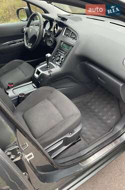 Микровэн Peugeot 5008 2010 в 