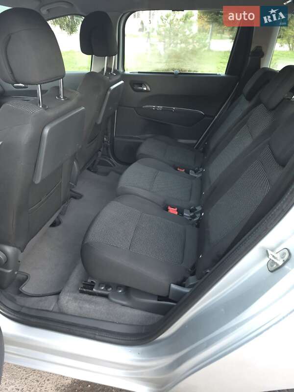 Микровэн Peugeot 5008 2011 в Львове фото 14 Микровэн Peugeot 5008 2011 в Львове
