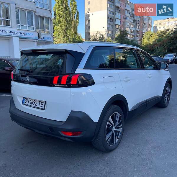 Позашляховик / Кросовер Peugeot 5008 2018 в Одесі фото 6 Позашляховик / Кросовер Peugeot 5008 2018 в Одесі