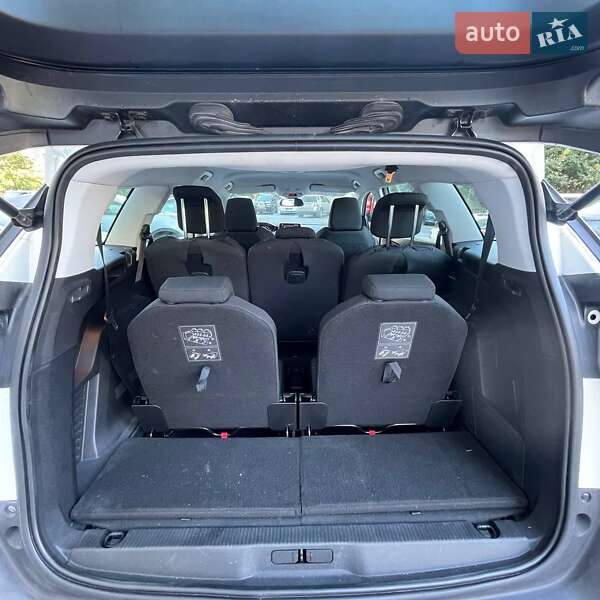 Позашляховик / Кросовер Peugeot 5008 2018 в Одесі фото 10 Позашляховик / Кросовер Peugeot 5008 2018 в Одесі
