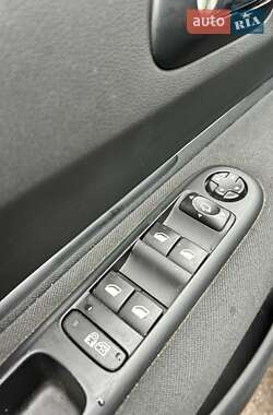 Микровэн Peugeot 5008 2013 в 