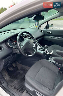 Микровэн Peugeot 5008 2011 в 