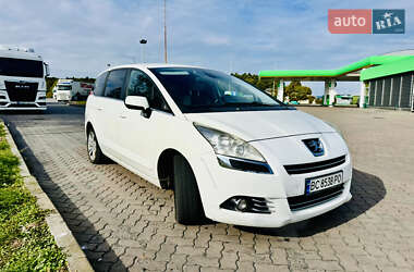 Мікровен Peugeot 5008 2013 в Рава-Руській