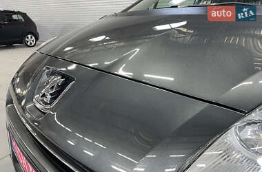 Мікровен Peugeot 5008 2011 в  фото 8 Мікровен Peugeot 5008 2011 в