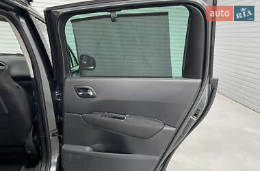 Мікровен Peugeot 5008 2011 в  фото 42 Мікровен Peugeot 5008 2011 в